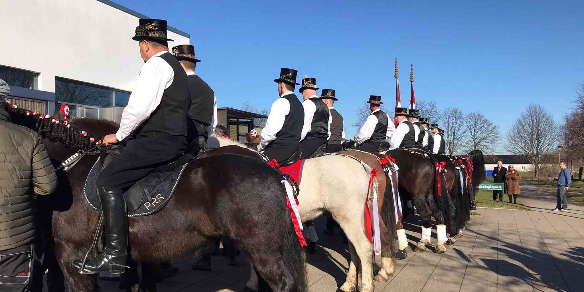 Ryttervisit ved Dragør Rådhus