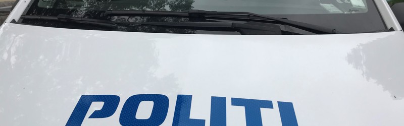 Fronten af en politibil