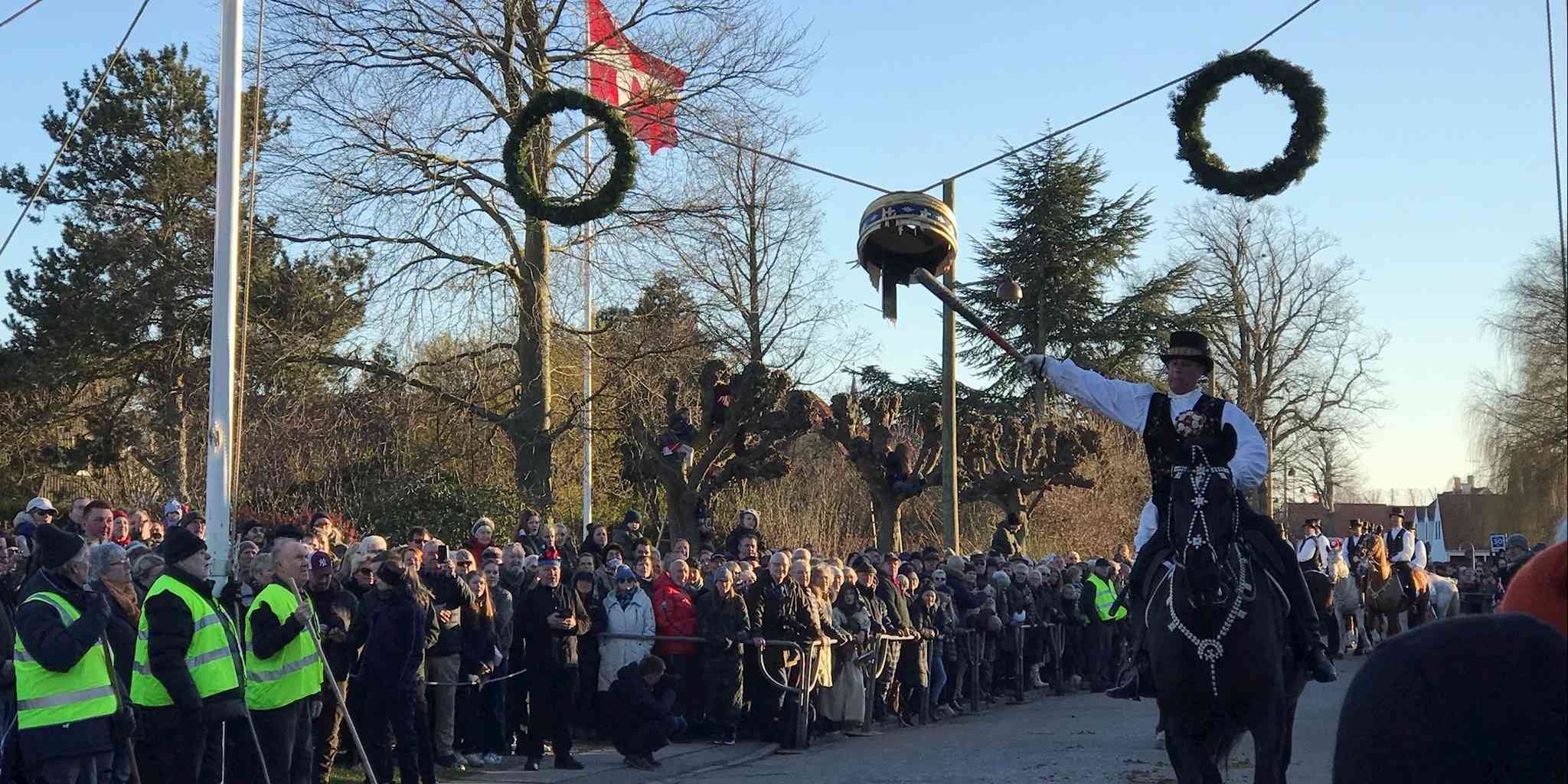 Ryttervisit ved Dragør Rådhus